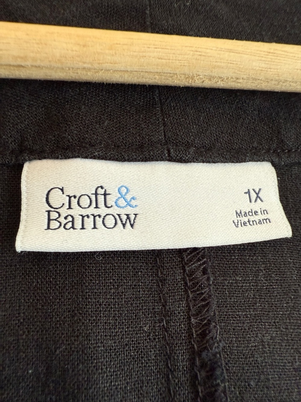 Croft & Barrow Pleated V-Neck Tank Top SZ 1X Black Linen Blend Minimalist Chic - Picture 4 of 15